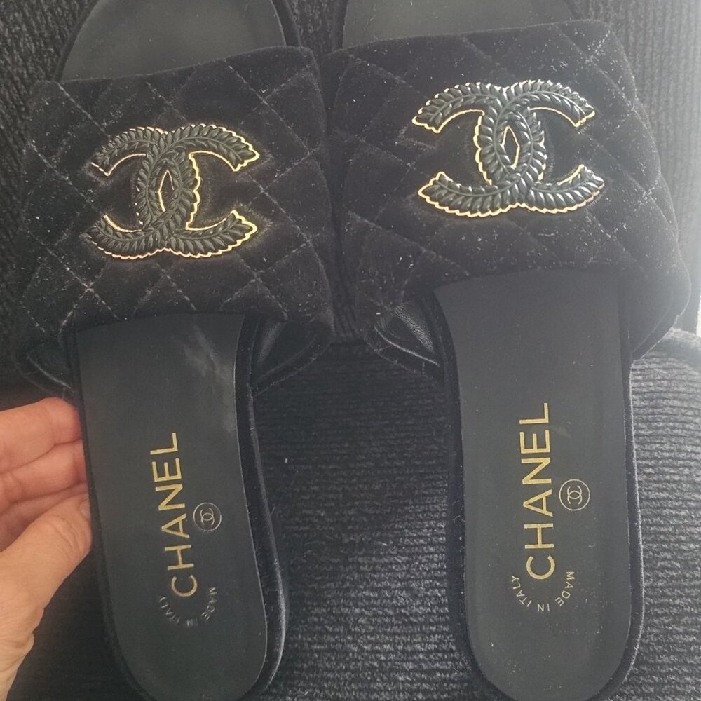 Black Quilted Slide Sandals NOVELTY 39 - Picture 5 of 5